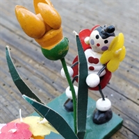 træfigur bemalet mariehøne med blomst Erzgebirge gammel tysk håndarbejde